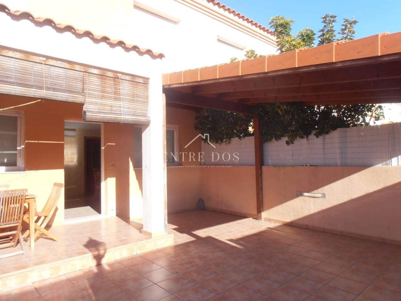 4 bedroom Terraced Villa for sale in Almassora / Almazora with garage - € 140,000 (Ref: 9468008)