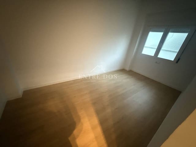 3 quarto Apartamento para venda em Castelló de la Plana - 132 000 € (Ref: 9468009)