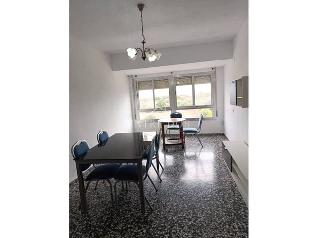 4 chambre Appartement à vendre à Betxí - 87 000 € (Ref: 9526036)