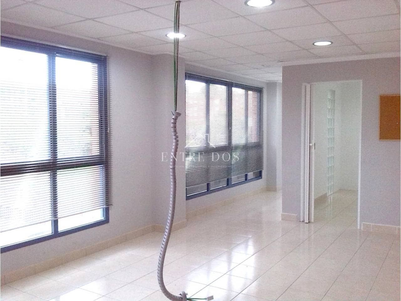 Kaupallinen myytävänä paikassa Vila-real - 90 000 € (Ref: 9573683)