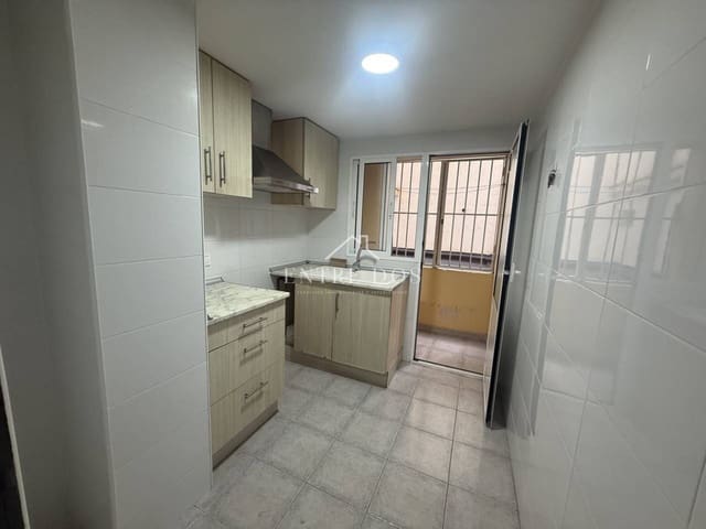 3 quarto Apartamento para venda em Castelló de la Plana - 148 000 € (Ref: 9581381)