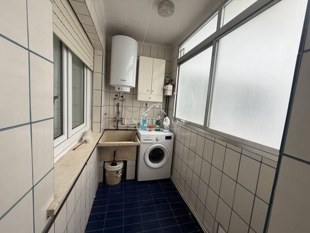 4 makuuhuone Asunto myytävänä paikassa Vila-real - 150 000 € (Ref: 9594478)