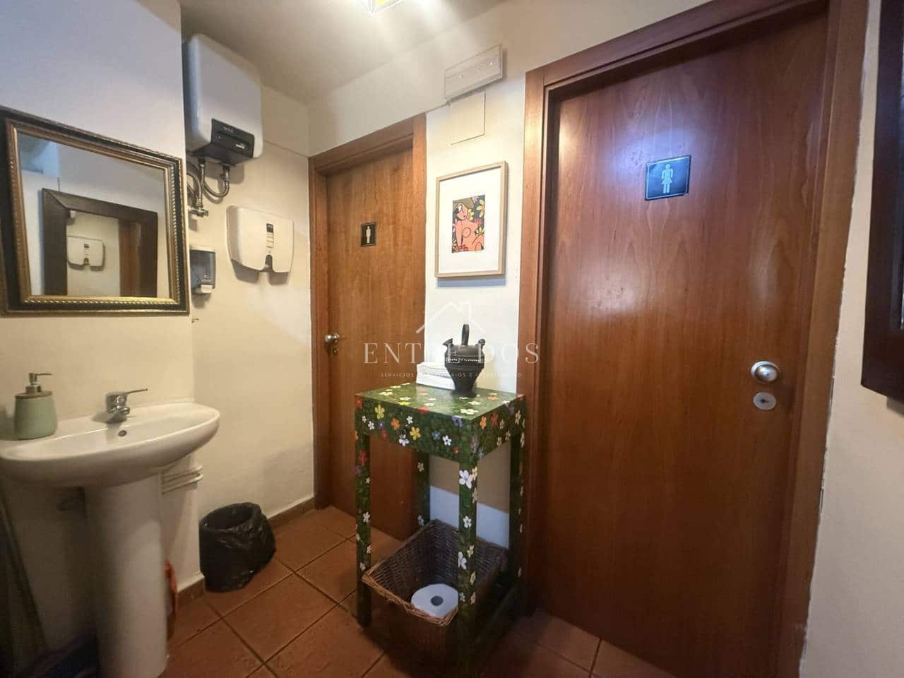 Local Comercial de 2 habitaciones en Castelló de la Plana en venta - 399.000 € (Ref: 9610656)