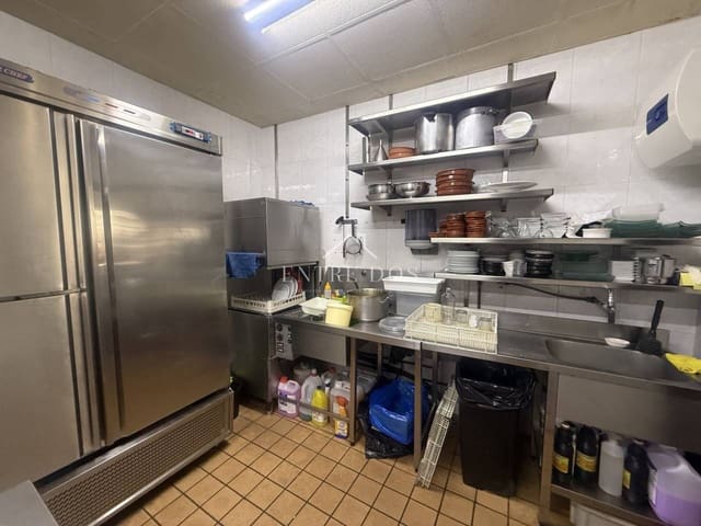 Local Comercial de 2 habitaciones en Castelló de la Plana en venta - 399.000 € (Ref: 9610656)