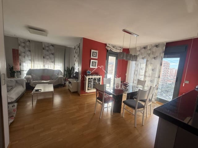 4 sypialnia Apartament na sprzedaż w Castelló de la Plana z garażem - 275 000 € (Ref: 9618825)
