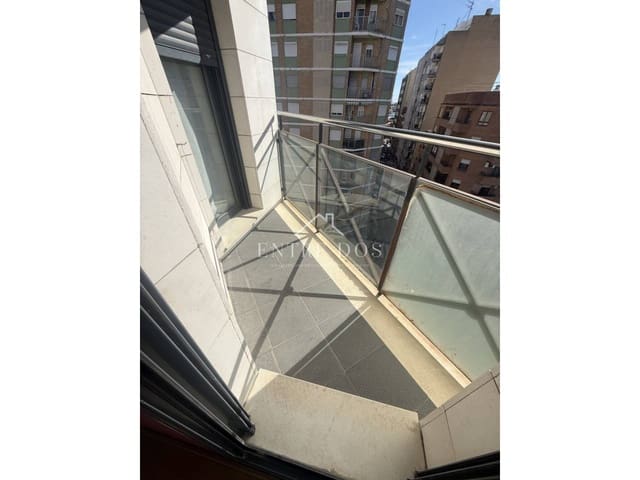 4 sypialnia Apartament na sprzedaż w Castelló de la Plana z garażem - 275 000 € (Ref: 9618825)