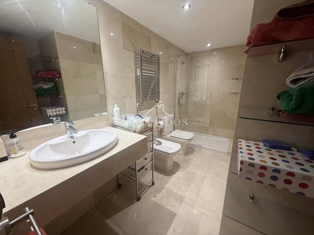 4 sypialnia Apartament na sprzedaż w Castelló de la Plana z garażem - 275 000 € (Ref: 9618825)