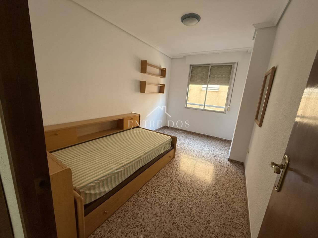 4 bedroom Flat for sale in Almassora / Almazora - € 140,000 (Ref: 9694568)