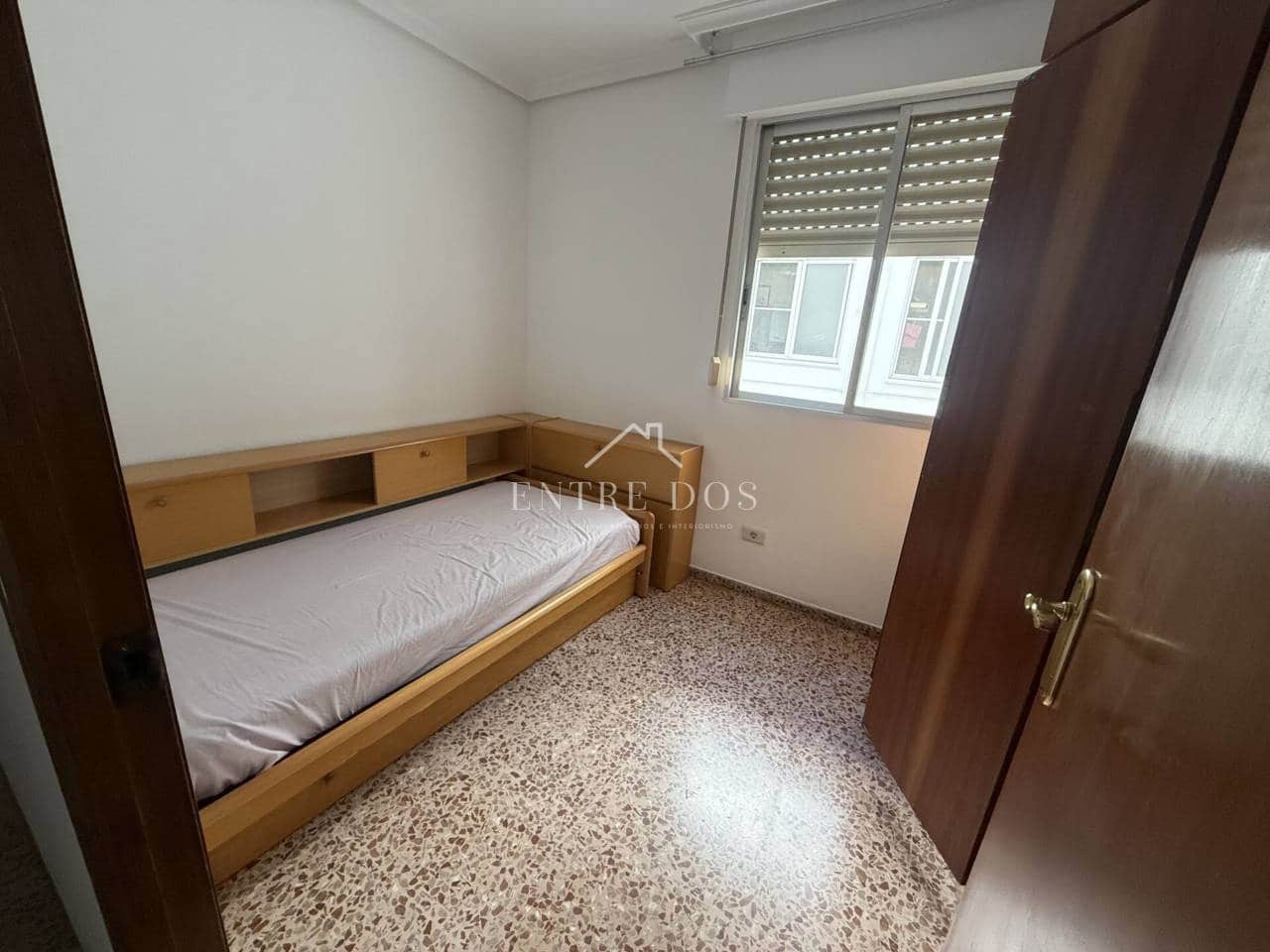 4 bedroom Flat for sale in Almassora / Almazora - € 140,000 (Ref: 9694568)