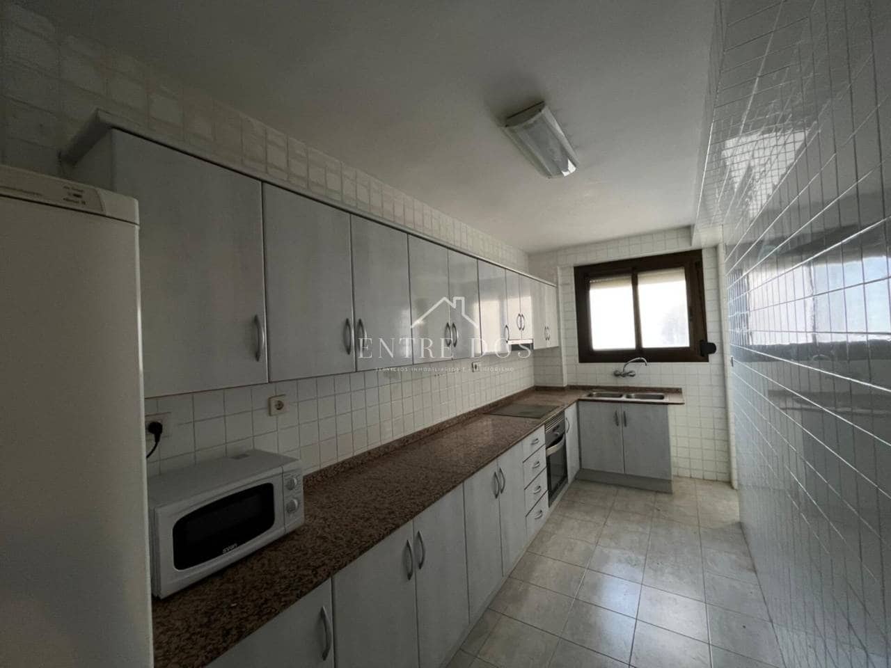 4 sypialnia Mieszkanie do wynajęcia w Castello de la Plana - 1 100 € (Ref: 9770232)