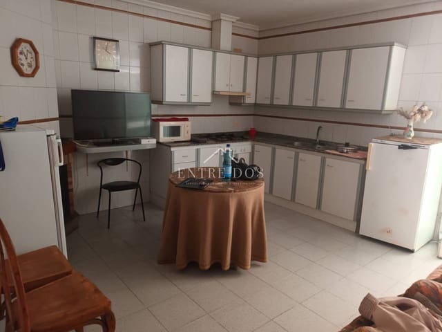 Casa de 4 habitaciones en Vila-real en venta - 150.000 € (Ref: 9810947)