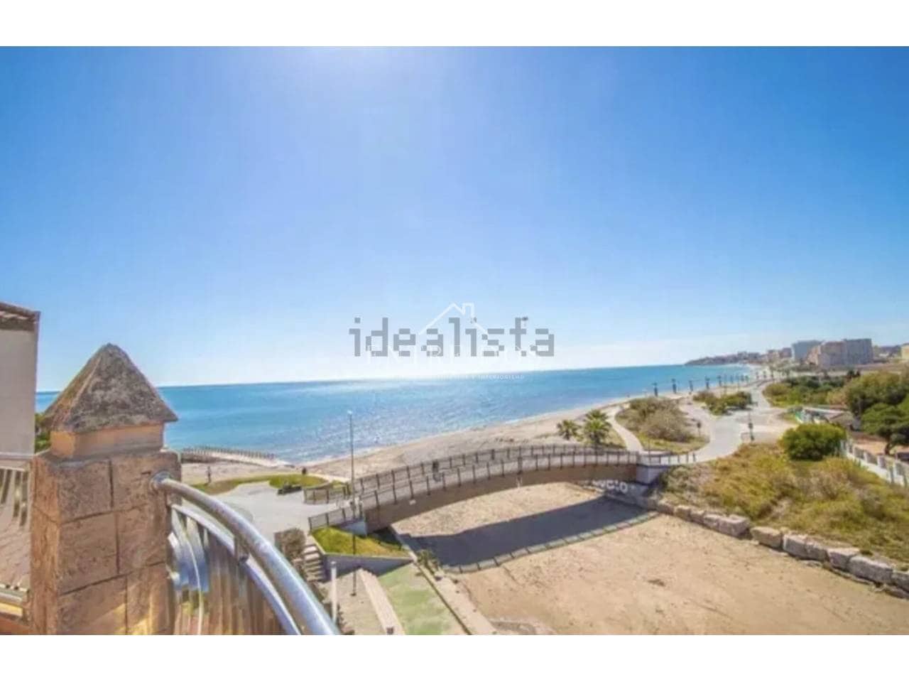 Hotel de 6 habitaciones en Oropesa  en venta - 450.000 € (Ref: 9861465)