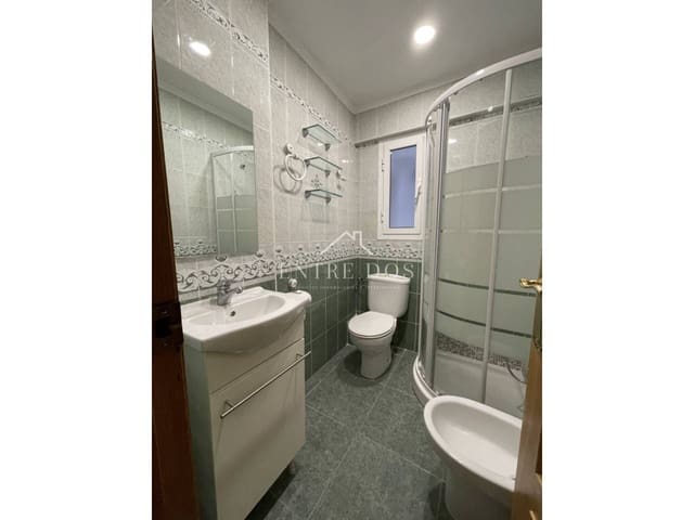 3 slaapkamer Flat te koop in Castelló de la Plana - € 105.000 (Ref: 9889661)