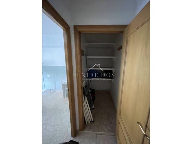 3 slaapkamer Flat te koop in Castelló de la Plana - € 105.000 (Ref: 9889661)