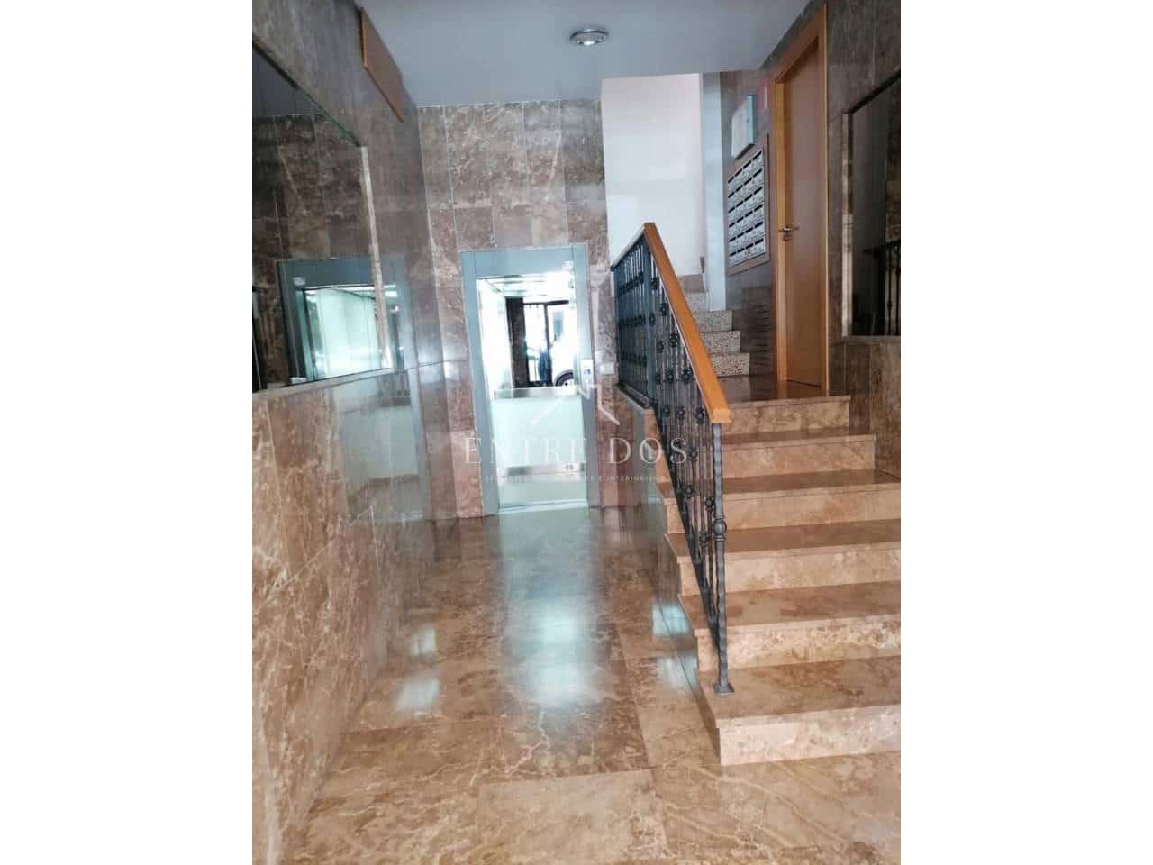 4 slaapkamer Flat te huur in Castello de la Plana - € 900 (Ref: 9902707)