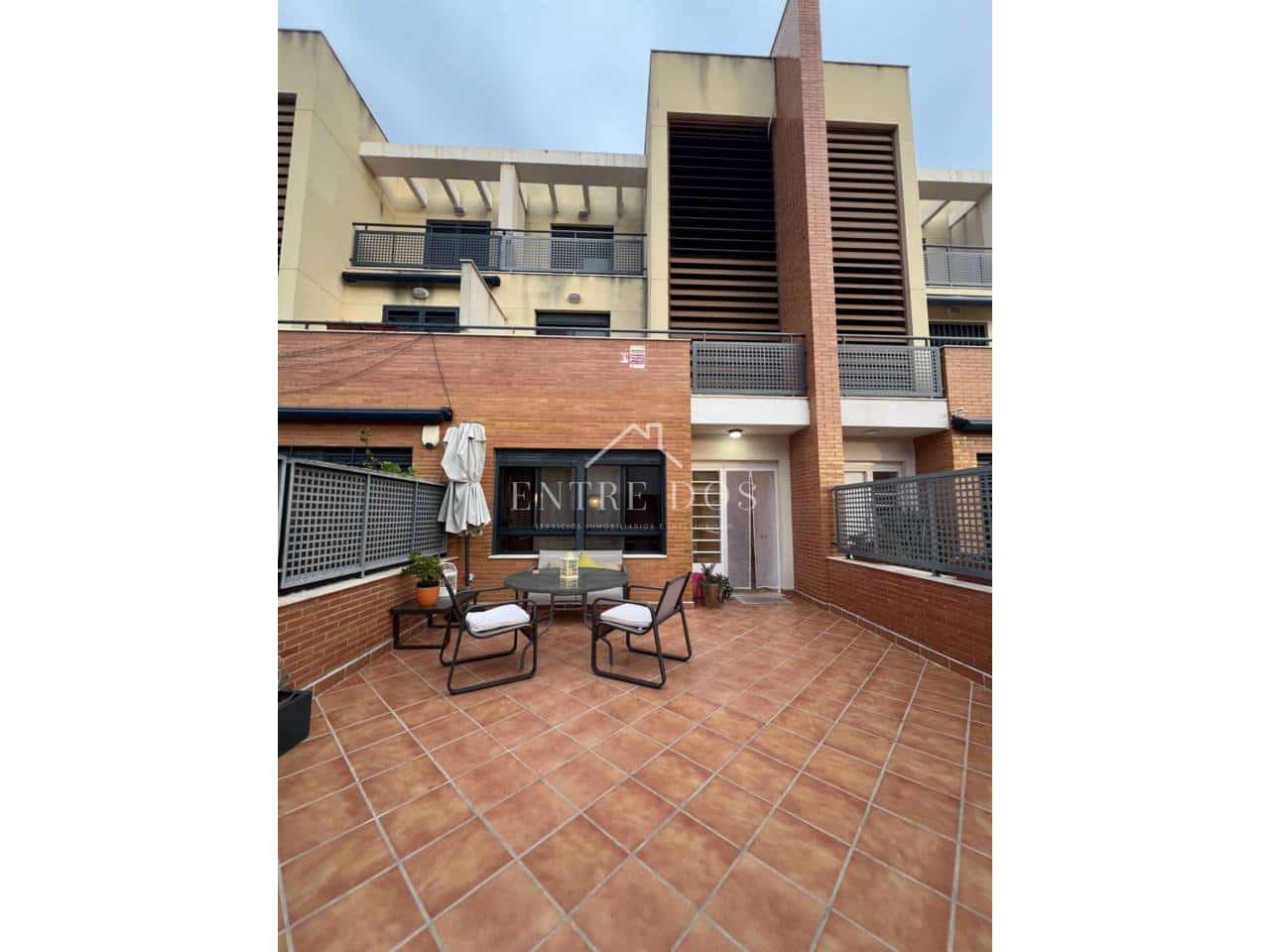 Maison de Ville de 5 chambres à louer à Castello de la Plana avec garage - 1 600 € (Ref: 9986284)