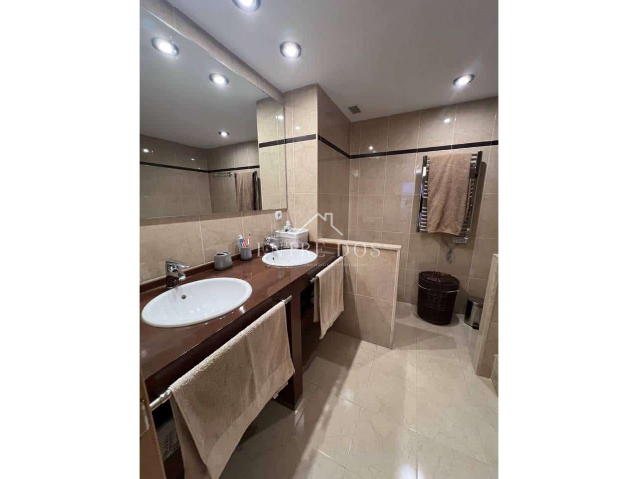 Maison de Ville de 5 chambres à louer à Castello de la Plana avec garage - 1 600 € (Ref: 9986284)