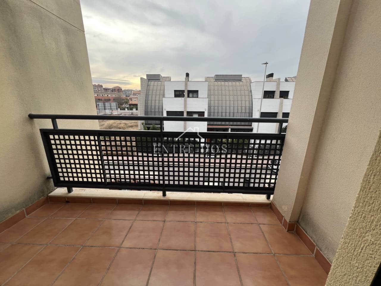 Maison de Ville de 5 chambres à louer à Castello de la Plana avec garage - 1 600 € (Ref: 9986284)