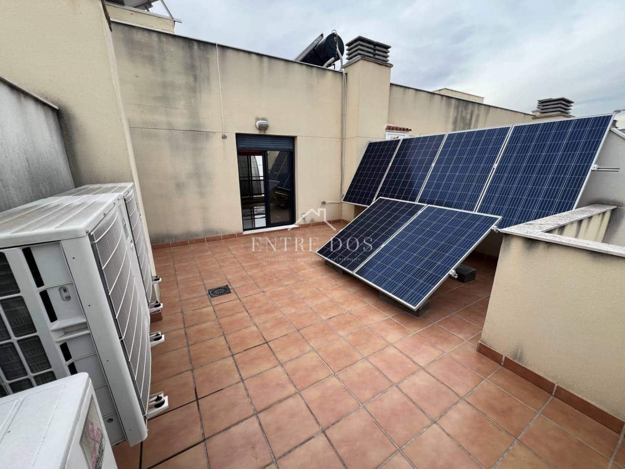 Maison de Ville de 5 chambres à louer à Castello de la Plana avec garage - 1 600 € (Ref: 9986284)