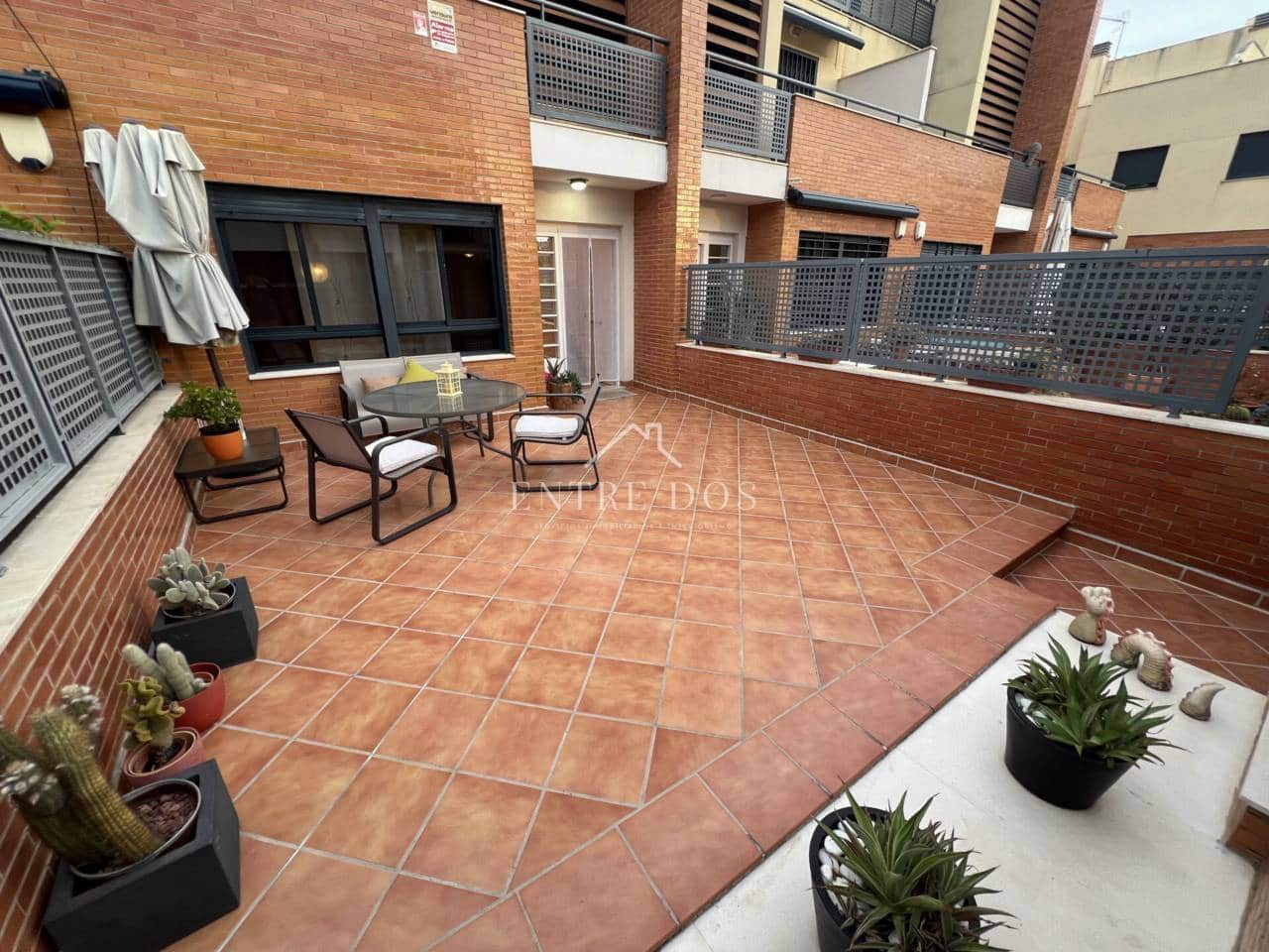 Maison de Ville de 5 chambres à louer à Castello de la Plana avec garage - 1 600 € (Ref: 9986284)