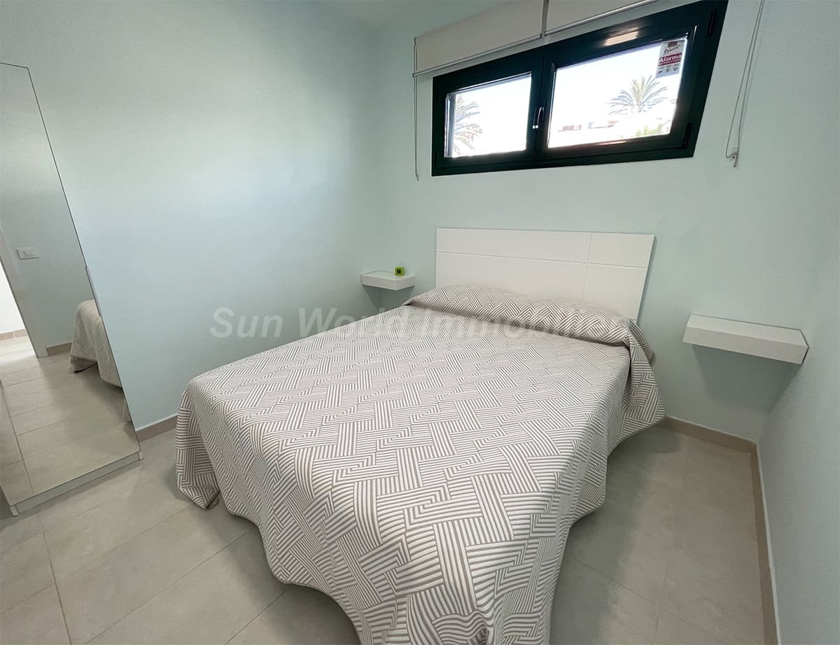 1 slaapkamer Flat te huur in Playa del Aguila - € 1.300 (Ref: 10034239)