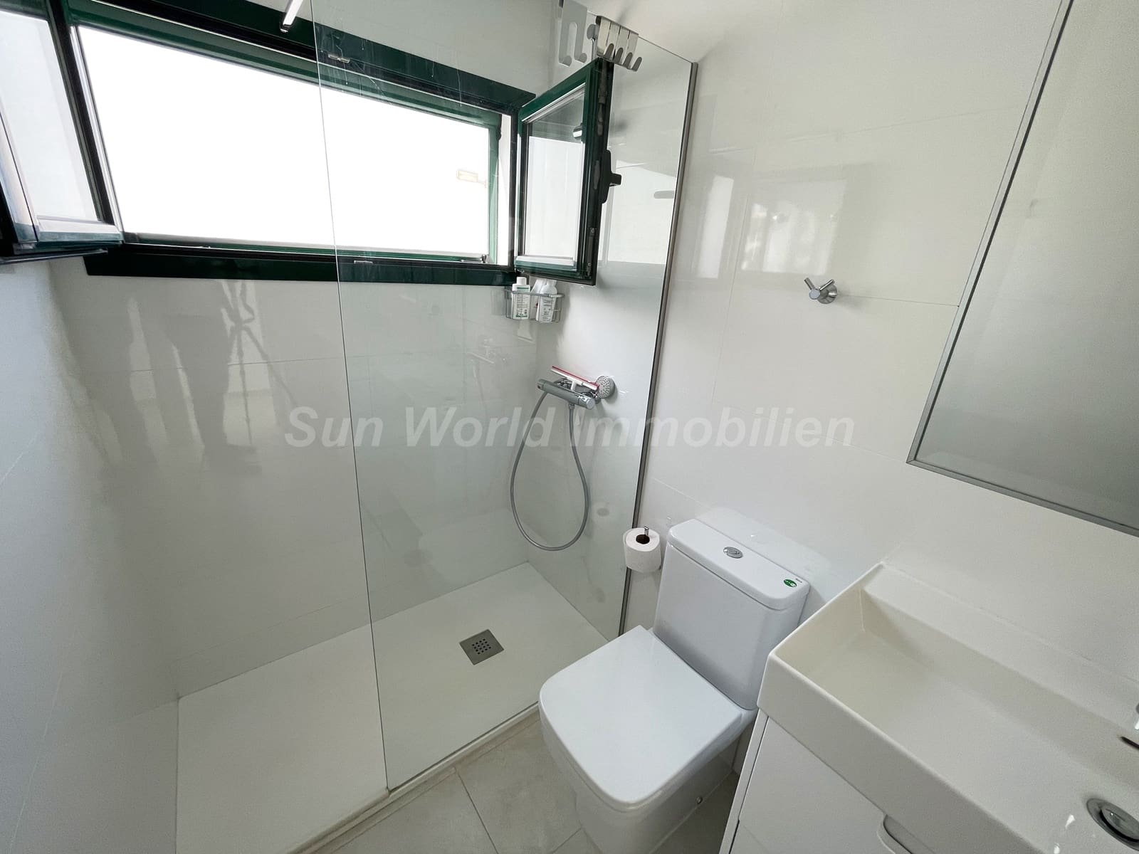 1 slaapkamer Flat te huur in Playa del Aguila - € 1.300 (Ref: 10034239)