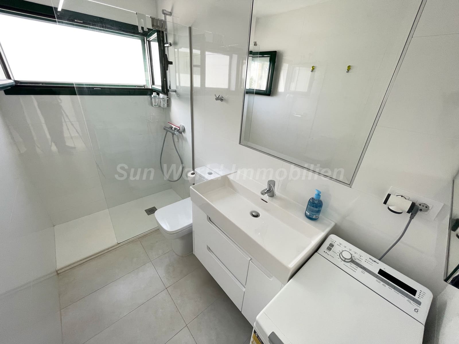 1 slaapkamer Flat te huur in Playa del Aguila - € 1.300 (Ref: 10034239)