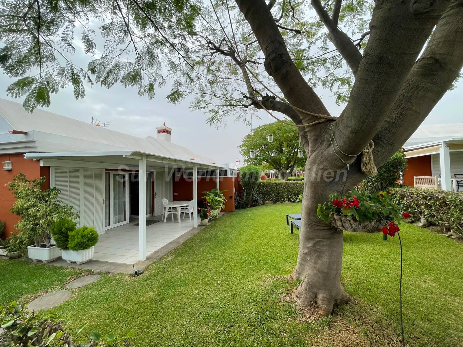 2 sypialnia Bungalow do wynajęcia w Campo Internacional z basenem garażem - 1 600 € (Ref: 10109945)