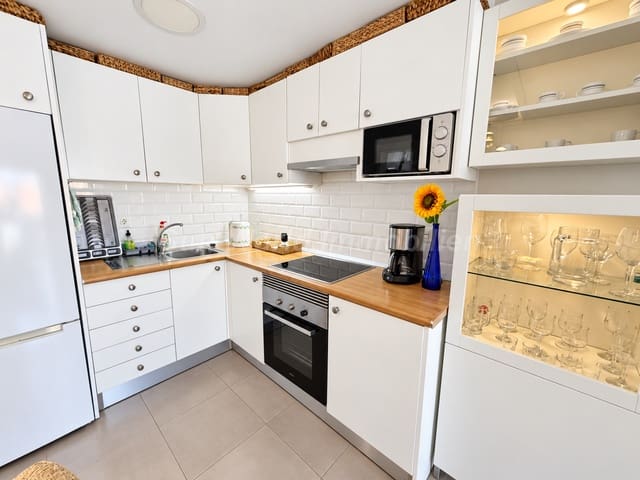2 soveværelse Lejlighed til leje i Playa del Inglés, San Bartolomé de Tirajana - € 1.500 (Ref: 10127667)