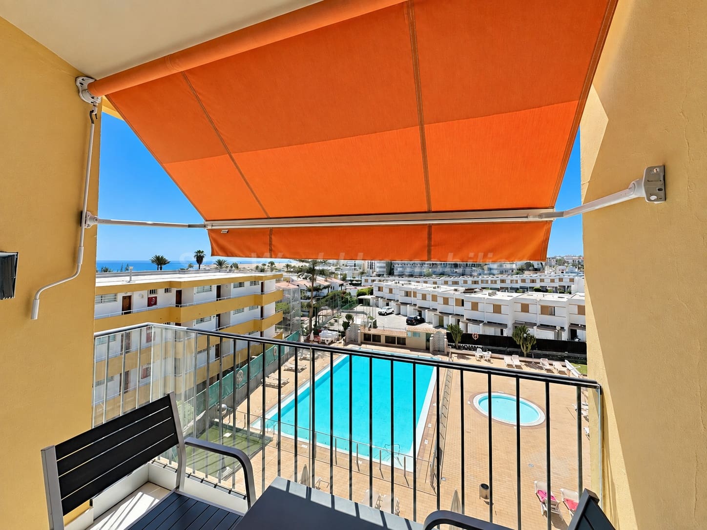 Piso de 2 habitaciones en Playa del Inglés en alquiler - 1.900 € (Ref: 10139320)