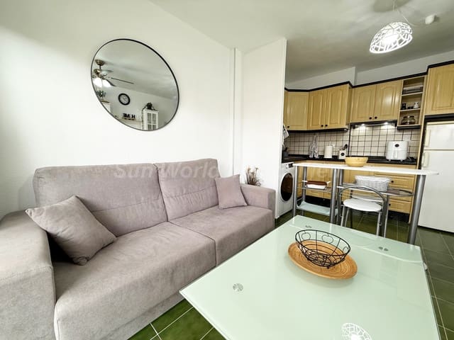 1 makuuhuone Asunto vuokrattavana paikassa Sonneland, San Bartolomé de Tirajana - 1 100 € (Ref: 10179737)