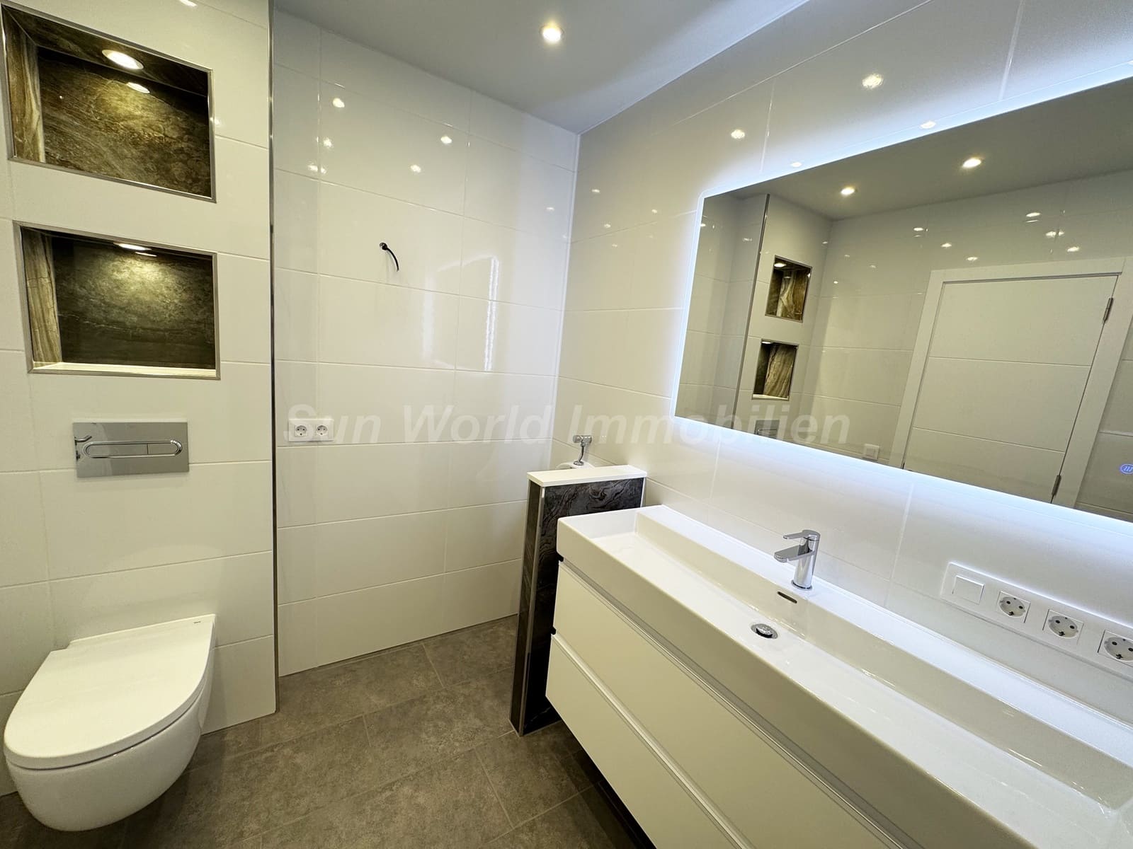 4 slaapkamer Huis te koop in Castillo del Romeral - € 449.000 (Ref: 8774580)