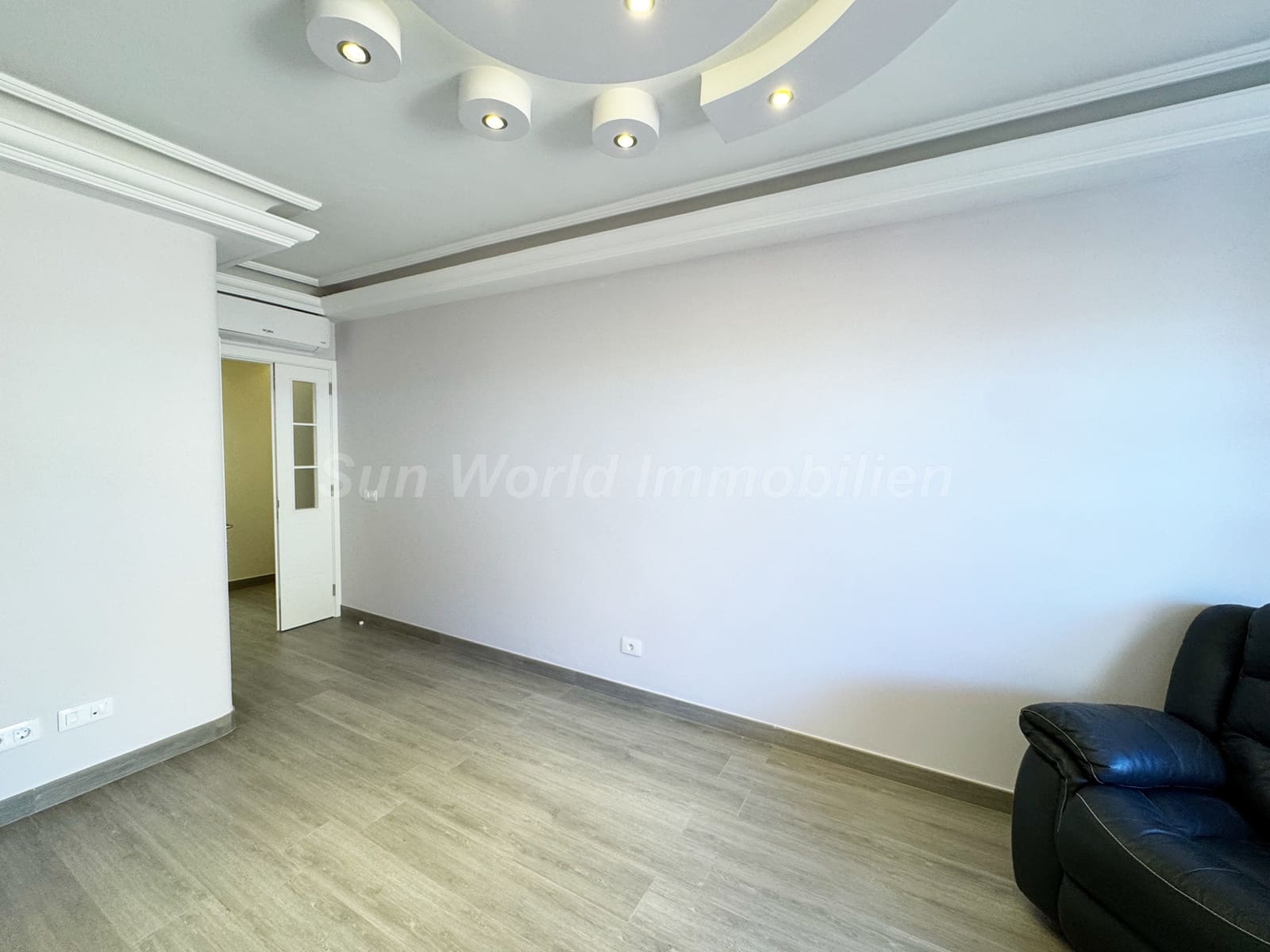 4 slaapkamer Huis te koop in Castillo del Romeral - € 449.000 (Ref: 8774580)