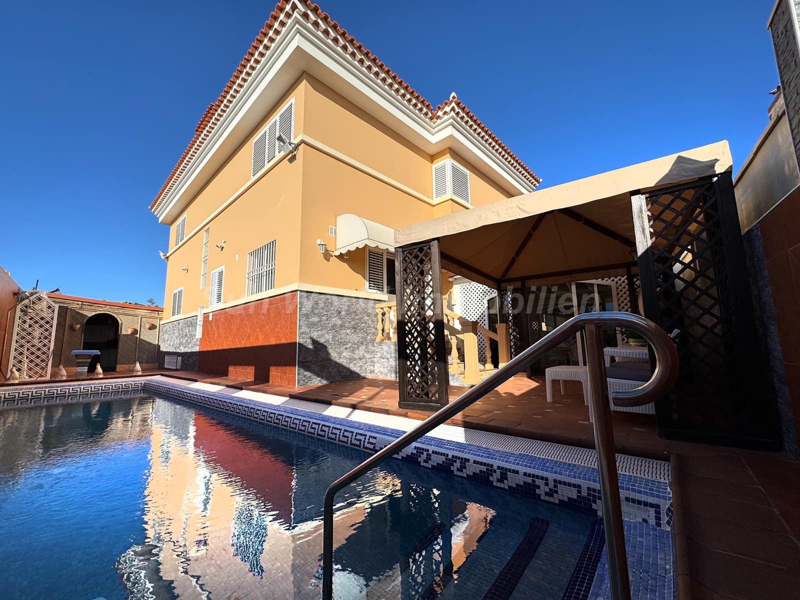 4 soveværelse Villa til salg i Meloneras med swimmingpool - € 1.475.000 (Ref: 8793352)