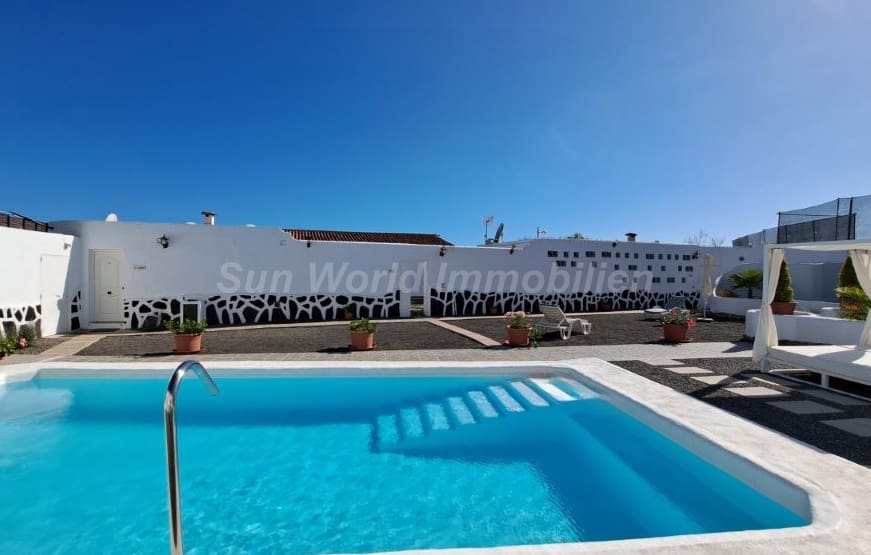 9 slaapkamer Finca/Landhuis te koop in El Salobre - € 1.200.000 (Ref: 9100046)