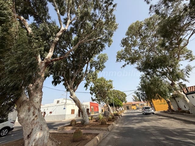 Huis te koop in Juan Grande, San Bartolomé de Tirajana - € 250.000 (Ref: 9199663)