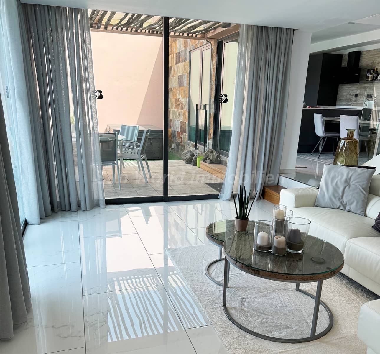 2 soveværelse Byhus til salg i Salobre Golf med swimmingpool garage - € 739.000 (Ref: 9219180)