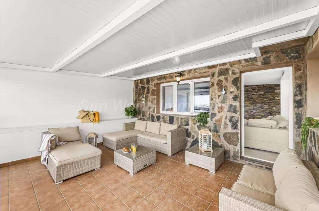 3 soveværelse Byhus til leje i San Agustin - € 3.000 (Ref: 9311588)