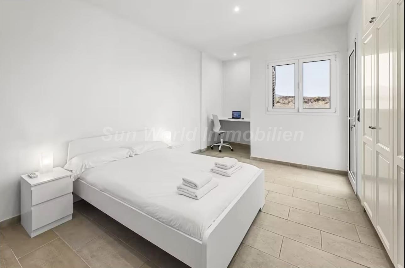 3 soveværelse Byhus til leje i San Agustin - € 3.000 (Ref: 9311588)