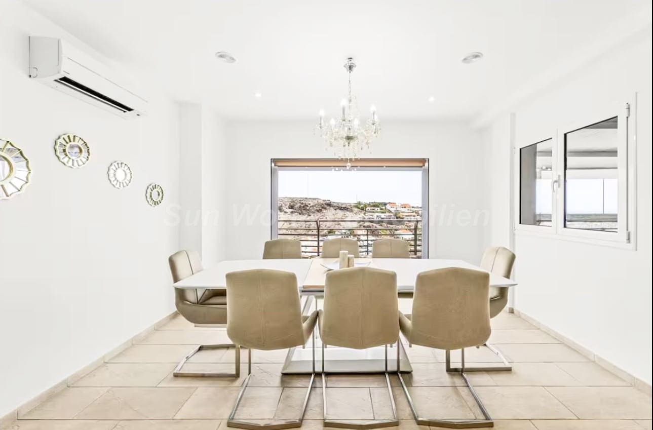 3 soveværelse Byhus til leje i San Agustin - € 3.000 (Ref: 9311588)