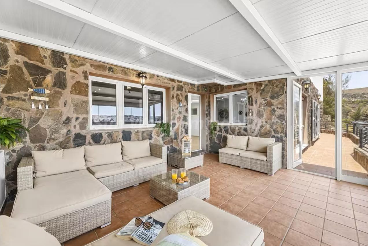 3 soveværelse Byhus til leje i San Agustin - € 3.000 (Ref: 9311588)