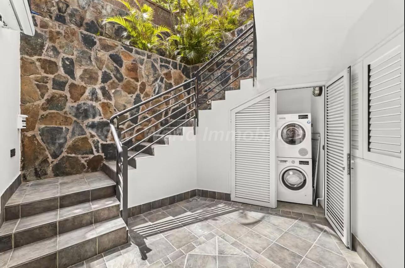 3 soveværelse Byhus til leje i San Agustin - € 3.000 (Ref: 9311588)