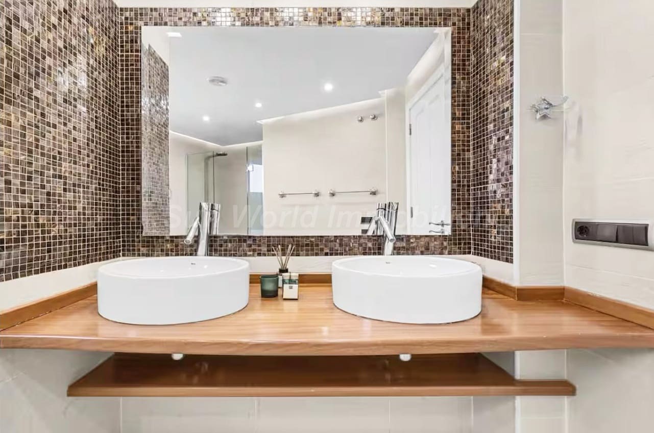 3 soveværelse Byhus til leje i San Agustin - € 3.000 (Ref: 9311588)