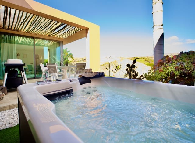 2 slaapkamer Huis te koop in El Salobre, San Bartolomé de Tirajana - € 679.000 (Ref: 9483186)