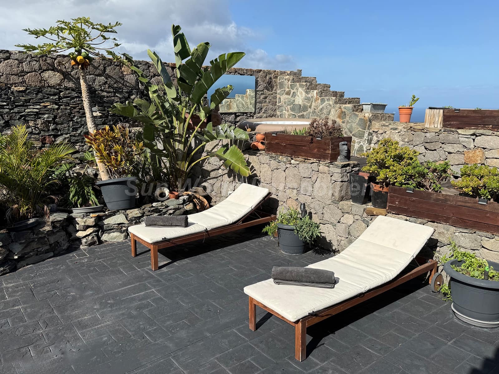 3 bedroom Townhouse for rent in Moya - € 2,400 (Ref: 9489806)