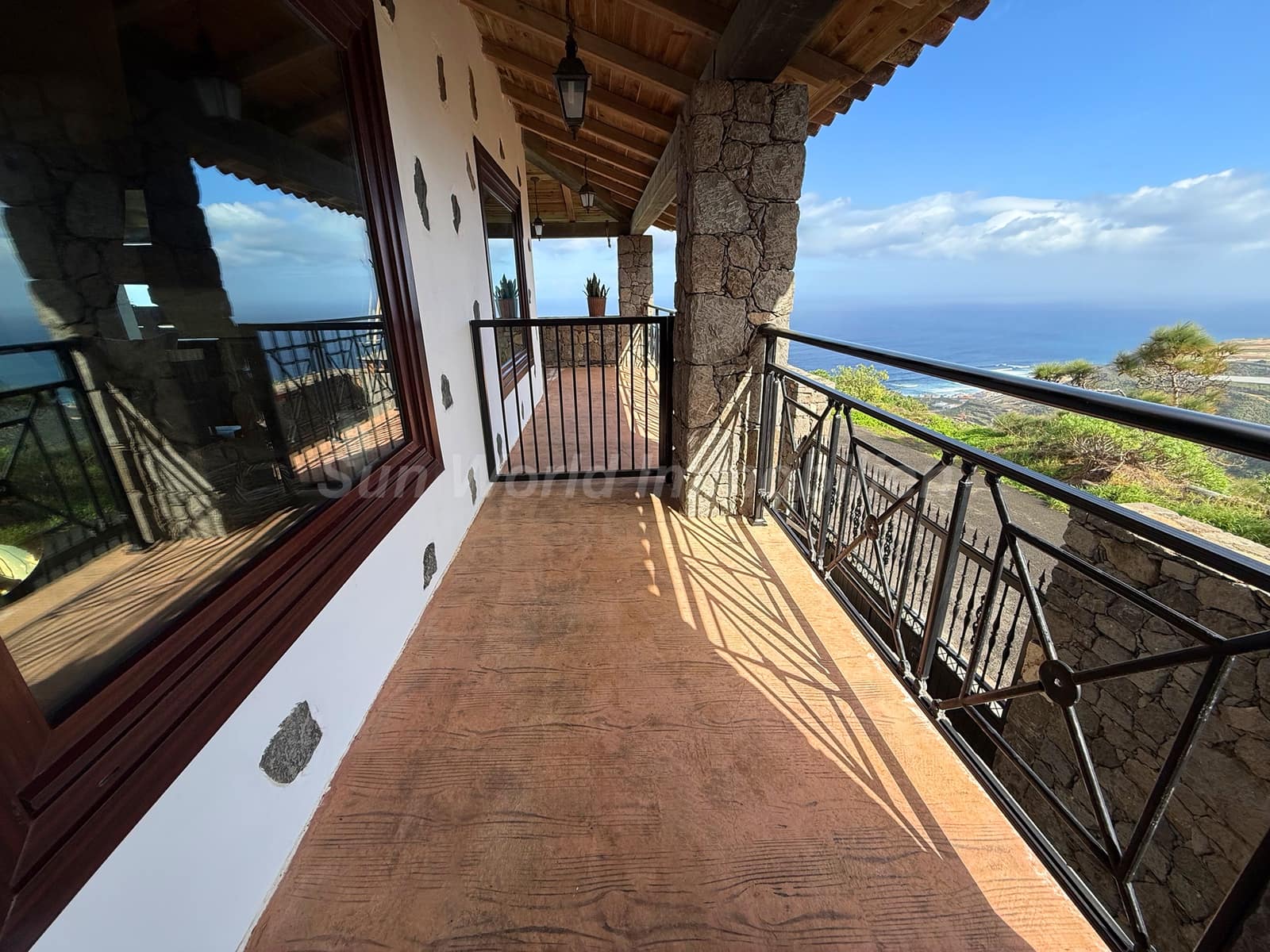 3 bedroom Townhouse for rent in Moya - € 2,400 (Ref: 9489806)