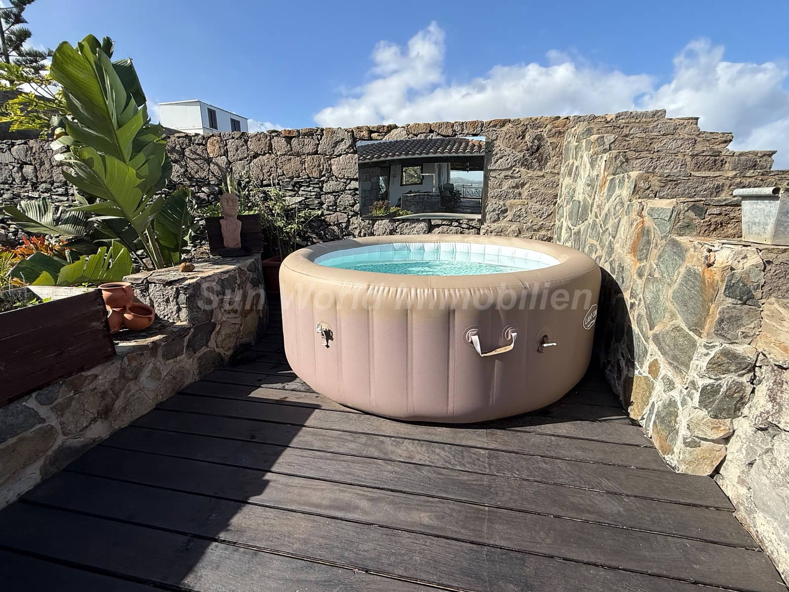 3 bedroom Townhouse for rent in Moya - € 2,400 (Ref: 9489806)