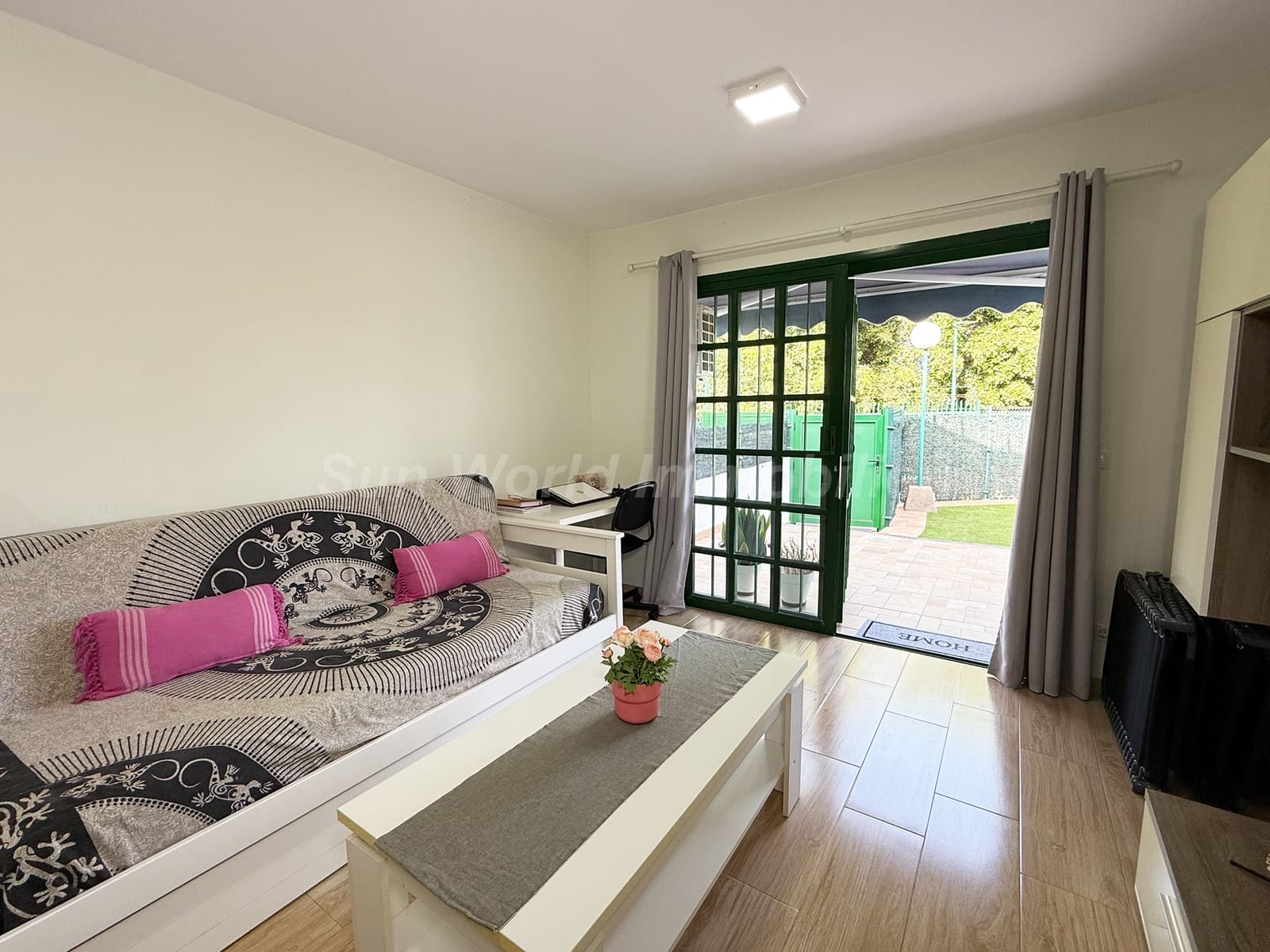 2 bedroom Flat for sale in Sonneland - € 295,000 (Ref: 9503115)