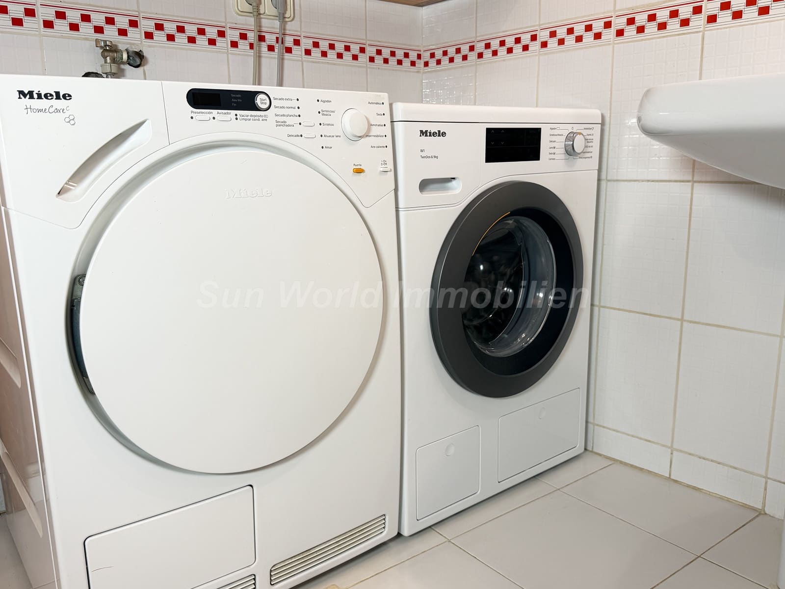 4 bedroom Townhouse for sale in San Agustin - € 1,050,000 (Ref: 9707622)