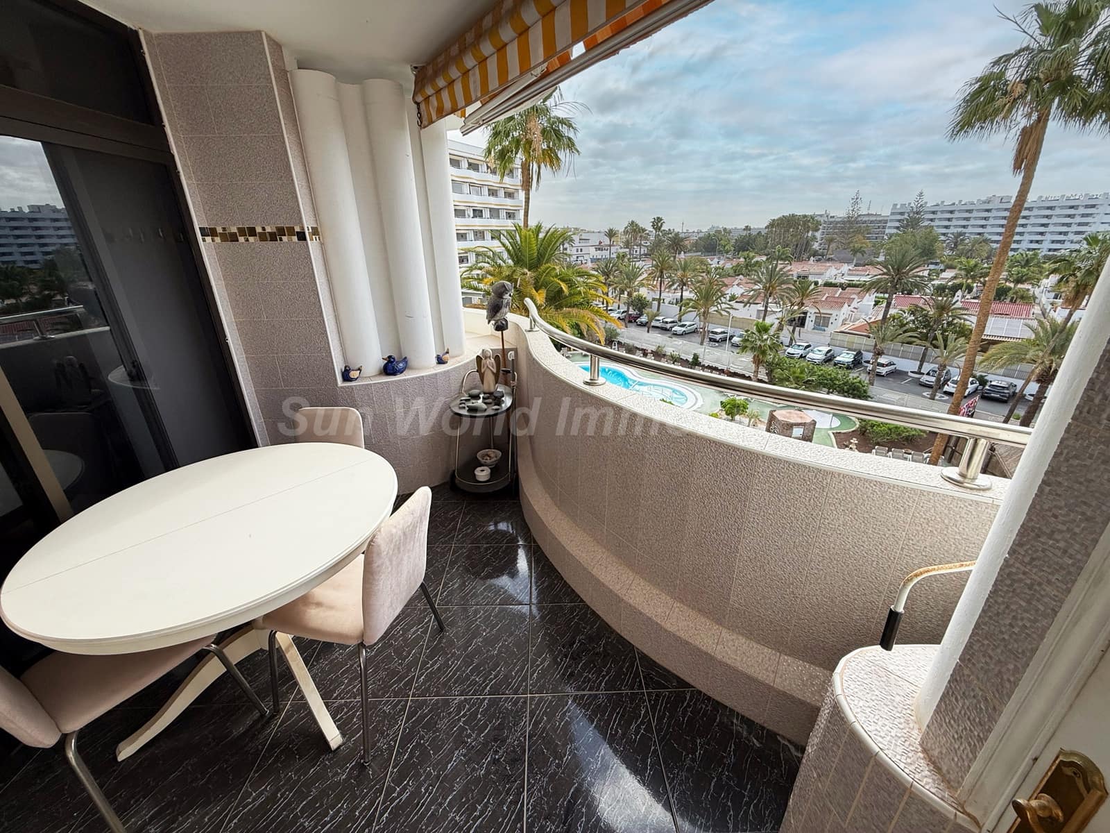 1 bedroom Flat for sale in Playa del Ingles - € 240,000 (Ref: 9789429)